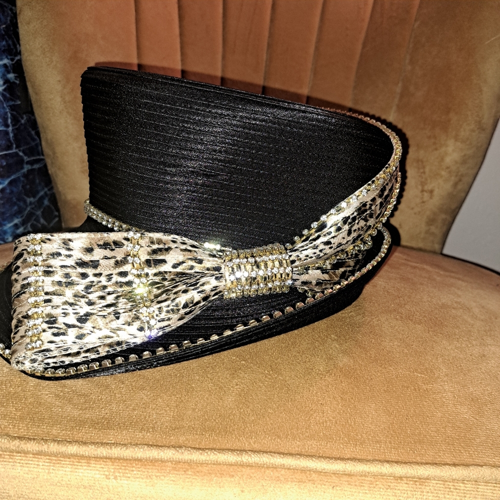 Hat - Picture 2 of 3